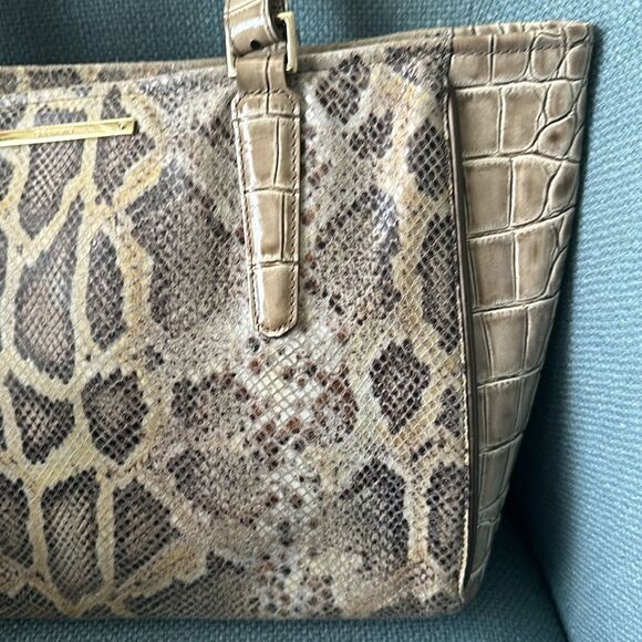 Brahmin Medium Asher Satchel Natural Leighton Handbag Purse Snakeskin Taupe - Picture 4 of 15